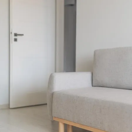 Spacious 4-room Apartment, Near Airport, Free Parking 公寓 弗罗茨瓦夫