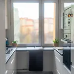 Spacious 4-room Apartment, Near Airport, Free Parking *