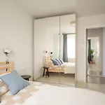 Spacious 4-room Apartment, Near Airport, Free Parking Breslau