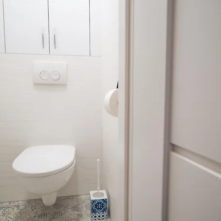 Apartmán Przestronny 4-pokojowy Blisko Lotniska *