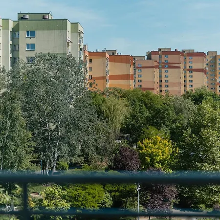 Appartamento Spacious 4-room In Wroclaw, Free Parking, Balcony, Near Airport Breslavia